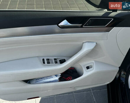 Черный Фольксваген Пассат, объемом двигателя 1.97 л и пробегом 290 тыс. км за 17299 $, фото 14 на Automoto.ua