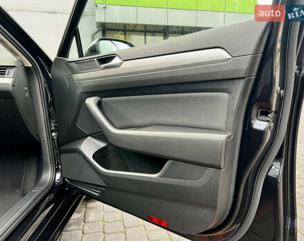 Черный Фольксваген Пассат, объемом двигателя 1.97 л и пробегом 308 тыс. км за 14450 $, фото 63 на Automoto.ua