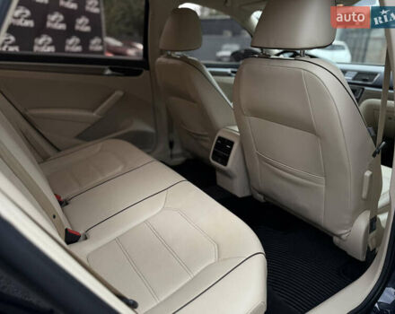 Черный Фольксваген Пассат, объемом двигателя 1.98 л и пробегом 124 тыс. км за 15990 $, фото 5 на Automoto.ua