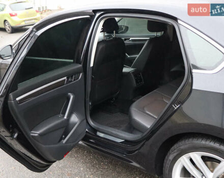 Черный Фольксваген Пассат, объемом двигателя 1.8 л и пробегом 140 тыс. км за 15799 $, фото 15 на Automoto.ua