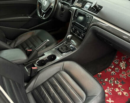 Черный Фольксваген Пассат, объемом двигателя 1.8 л и пробегом 146 тыс. км за 13500 $, фото 15 на Automoto.ua