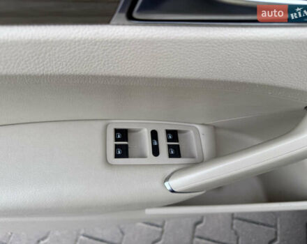 Черный Фольксваген Пассат, объемом двигателя 1.98 л и пробегом 112 тыс. км за 15200 $, фото 41 на Automoto.ua