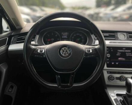 Черный Фольксваген Пассат, объемом двигателя 1.6 л и пробегом 313 тыс. км за 13490 $, фото 21 на Automoto.ua