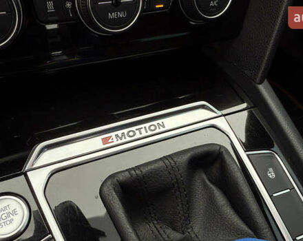 Черный Фольксваген Пассат, объемом двигателя 1.97 л и пробегом 239 тыс. км за 20990 $, фото 20 на Automoto.ua