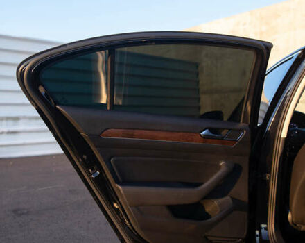 Черный Фольксваген Пассат, объемом двигателя 1.8 л и пробегом 110 тыс. км за 23500 $, фото 25 на Automoto.ua