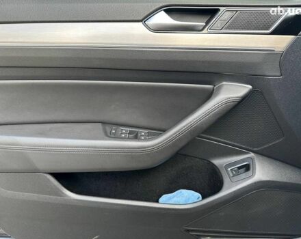 Чорний Фольксваген Пассат, об'ємом двигуна 2 л та пробігом 181 тис. км за 21990 $, фото 24 на Automoto.ua