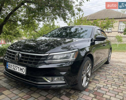 Черный Фольксваген Пассат, объемом двигателя 1.8 л и пробегом 149 тыс. км за 12500 $, фото 1 на Automoto.ua