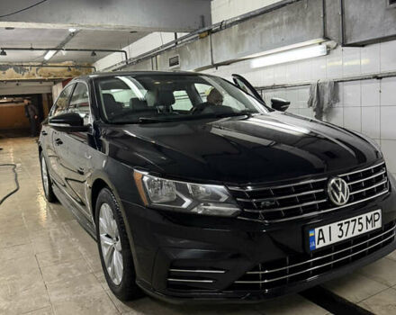 Чорний Фольксваген Пассат, об'ємом двигуна 1.8 л та пробігом 115 тис. км за 12500 $, фото 1 на Automoto.ua