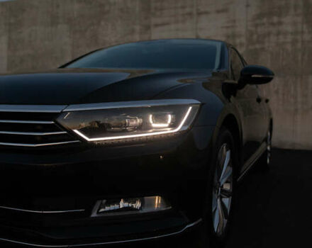 Черный Фольксваген Пассат, объемом двигателя 1.8 л и пробегом 110 тыс. км за 23500 $, фото 10 на Automoto.ua