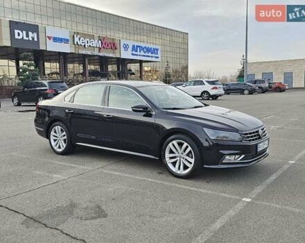 Черный Фольксваген Пассат, объемом двигателя 1.98 л и пробегом 200 тыс. км за 10800 $, фото 9 на Automoto.ua