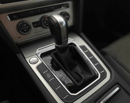 Черный Фольксваген Пассат, объемом двигателя 1.6 л и пробегом 313 тыс. км за 13490 $, фото 17 на Automoto.ua