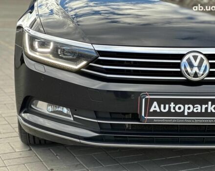 Чорний Фольксваген Пассат, об'ємом двигуна 2 л та пробігом 181 тис. км за 21990 $, фото 5 на Automoto.ua