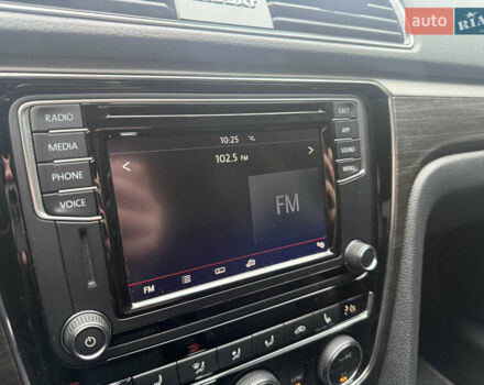 Чорний Фольксваген Пассат, об'ємом двигуна 2 л та пробігом 66 тис. км за 16200 $, фото 46 на Automoto.ua