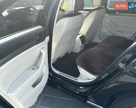 Черный Фольксваген Пассат, объемом двигателя 1.97 л и пробегом 290 тыс. км за 17299 $, фото 16 на Automoto.ua