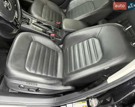 Черный Фольксваген Пассат, объемом двигателя 1.98 л и пробегом 132 тыс. км за 16900 $, фото 15 на Automoto.ua