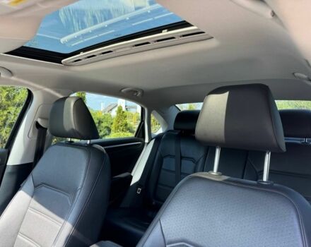 Черный Фольксваген Пассат, объемом двигателя 1.8 л и пробегом 123 тыс. км за 15500 $, фото 5 на Automoto.ua