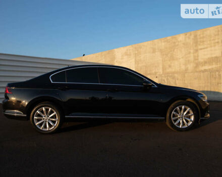 Черный Фольксваген Пассат, объемом двигателя 1.8 л и пробегом 110 тыс. км за 23500 $, фото 8 на Automoto.ua