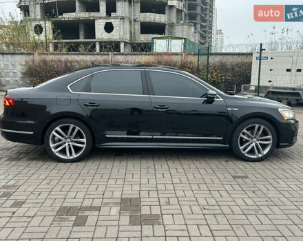 Черный Фольксваген Пассат, объемом двигателя 1.8 л и пробегом 127 тыс. км за 14000 $, фото 11 на Automoto.ua