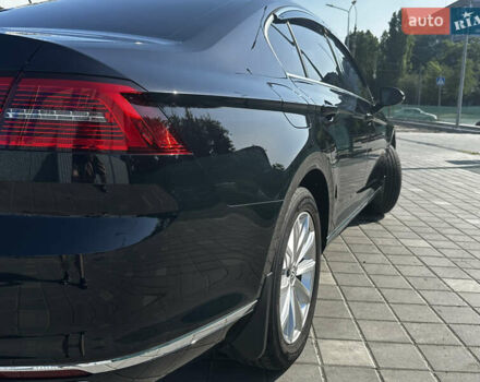 Черный Фольксваген Пассат, объемом двигателя 1.97 л и пробегом 290 тыс. км за 17299 $, фото 12 на Automoto.ua