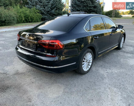 Черный Фольксваген Пассат, объемом двигателя 1.8 л и пробегом 239 тыс. км за 9999 $, фото 7 на Automoto.ua