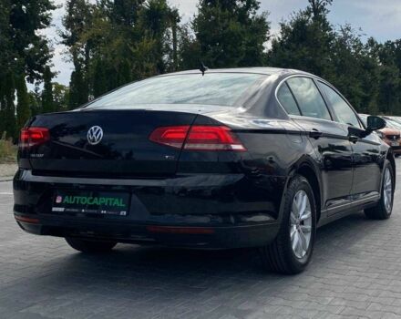 Черный Фольксваген Пассат, объемом двигателя 1.6 л и пробегом 313 тыс. км за 13490 $, фото 5 на Automoto.ua