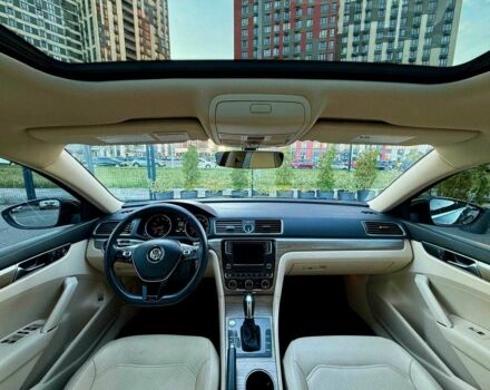 Черный Фольксваген Пассат, объемом двигателя 1.8 л и пробегом 188 тыс. км за 14700 $, фото 17 на Automoto.ua