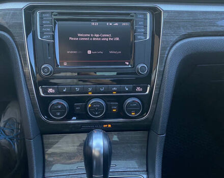 Черный Фольксваген Пассат, объемом двигателя 1.98 л и пробегом 142 тыс. км за 15800 $, фото 16 на Automoto.ua