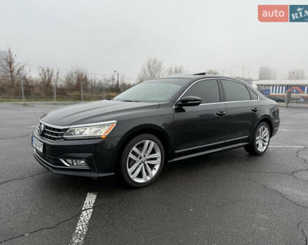 Черный Фольксваген Пассат, объемом двигателя 1.98 л и пробегом 132 тыс. км за 16900 $, фото 5 на Automoto.ua