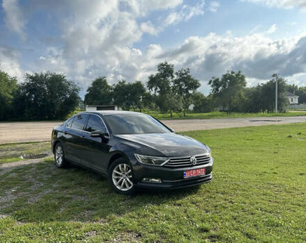 Черный Фольксваген Пассат, объемом двигателя 1.6 л и пробегом 255 тыс. км за 14500 $, фото 11 на Automoto.ua
