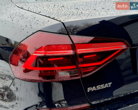 Черный Фольксваген Пассат, объемом двигателя 2 л и пробегом 207 тыс. км за 14300 $, фото 15 на Automoto.ua