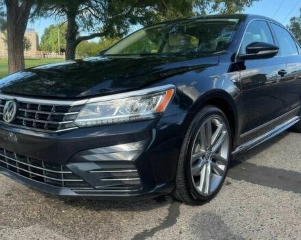 Черный Фольксваген Пассат, объемом двигателя 1.8 л и пробегом 50 тыс. км за 5700 $, фото 2 на Automoto.ua