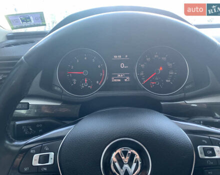 Черный Фольксваген Пассат, объемом двигателя 1.8 л и пробегом 239 тыс. км за 9999 $, фото 2 на Automoto.ua