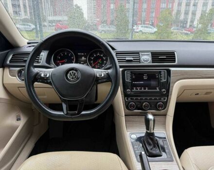 Черный Фольксваген Пассат, объемом двигателя 1.8 л и пробегом 188 тыс. км за 14700 $, фото 21 на Automoto.ua