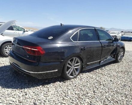 Чорний Фольксваген Пассат, об'ємом двигуна 1.8 л та пробігом 178 тис. км за 10800 $, фото 3 на Automoto.ua