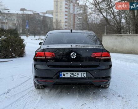 Черный Фольксваген Пассат, объемом двигателя 1.6 л и пробегом 288 тыс. км за 13400 $, фото 10 на Automoto.ua