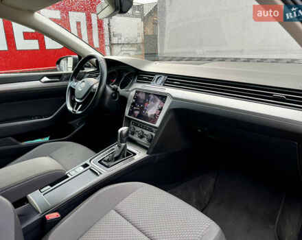 Черный Фольксваген Пассат, объемом двигателя 1.97 л и пробегом 306 тыс. км за 14750 $, фото 61 на Automoto.ua