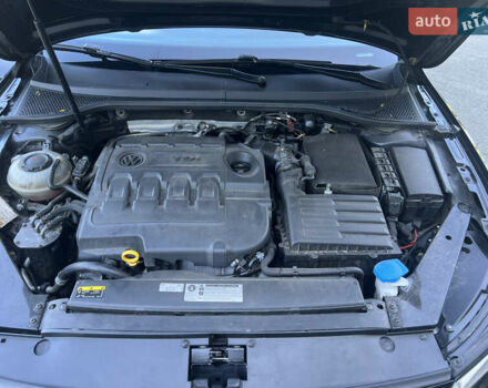 Черный Фольксваген Пассат, объемом двигателя 1.6 л и пробегом 222 тыс. км за 16000 $, фото 19 на Automoto.ua