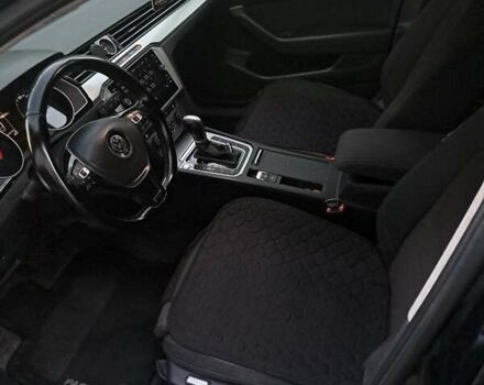 Чорний Фольксваген Пассат, об'ємом двигуна 1.6 л та пробігом 300 тис. км за 13700 $, фото 6 на Automoto.ua