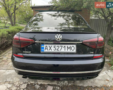 Черный Фольксваген Пассат, объемом двигателя 1.8 л и пробегом 149 тыс. км за 12500 $, фото 4 на Automoto.ua