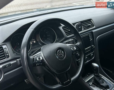 Черный Фольксваген Пассат, объемом двигателя 1.8 л и пробегом 127 тыс. км за 14000 $, фото 21 на Automoto.ua