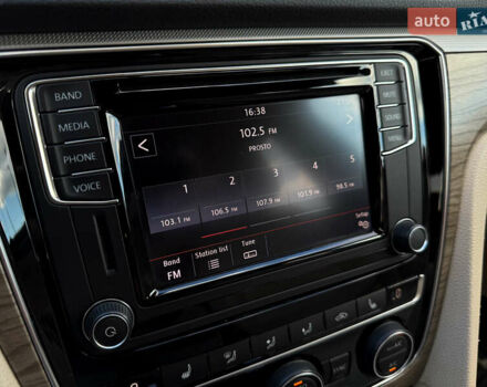 Чорний Фольксваген Пассат, об'ємом двигуна 1.8 л та пробігом 72 тис. км за 15500 $, фото 25 на Automoto.ua