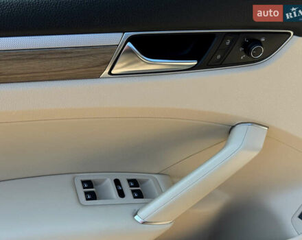 Чорний Фольксваген Пассат, об'ємом двигуна 1.8 л та пробігом 72 тис. км за 15500 $, фото 13 на Automoto.ua