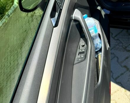 Чорний Фольксваген Пассат, об'ємом двигуна 2 л та пробігом 230 тис. км за 18800 $, фото 2 на Automoto.ua