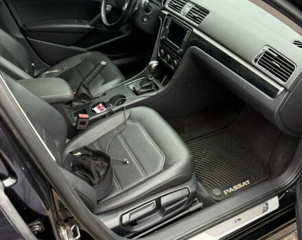 Черный Фольксваген Пассат, объемом двигателя 1.8 л и пробегом 150 тыс. км за 16500 $, фото 3 на Automoto.ua