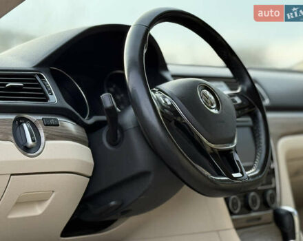 Черный Фольксваген Пассат, объемом двигателя 1.98 л и пробегом 112 тыс. км за 15200 $, фото 45 на Automoto.ua