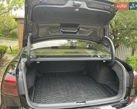 Черный Фольксваген Пассат, объемом двигателя 1.8 л и пробегом 149 тыс. км за 12500 $, фото 12 на Automoto.ua