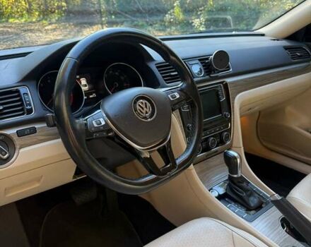 Фольксваген Пассат 2017 в Трускавце на Automoto.ua Черный Фольксваген Пассат, объемом двигателя 1.8 л и пробегом 189 тыс. км за 16500 $, фото 14 на Automoto.ua