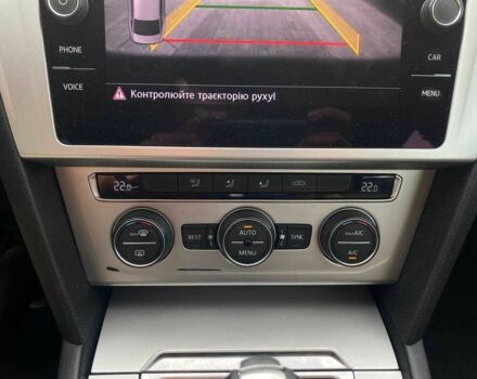 Черный Фольксваген Пассат, объемом двигателя 1.6 л и пробегом 313 тыс. км за 13490 $, фото 15 на Automoto.ua