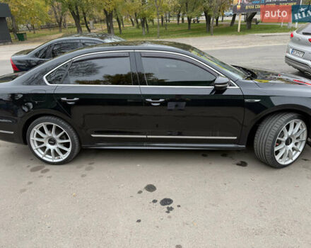 Черный Фольксваген Пассат, объемом двигателя 1.8 л и пробегом 150 тыс. км за 16500 $, фото 2 на Automoto.ua