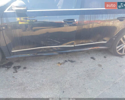 Черный Фольксваген Пассат, объемом двигателя 1.8 л и пробегом 88 тыс. км за 2000 $, фото 4 на Automoto.ua